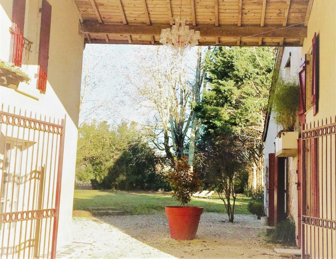 La Carreterie - Les Gites Pineuilh Exterior photo